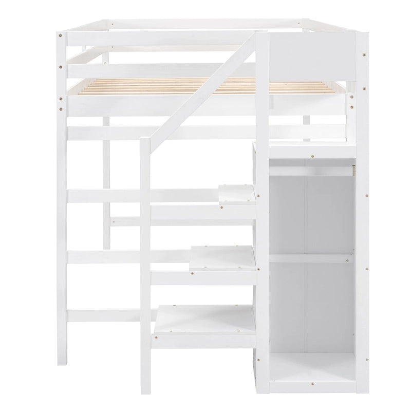 Lit mezzanine pleine grandeur avec armoire de rangement intégrée et escalier