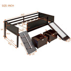 Lit mezzanine double avec trois tableaux noirs, deux boîtes de rangement et un toboggan, parfait pour l'aire de jeux de la chambre des enfants